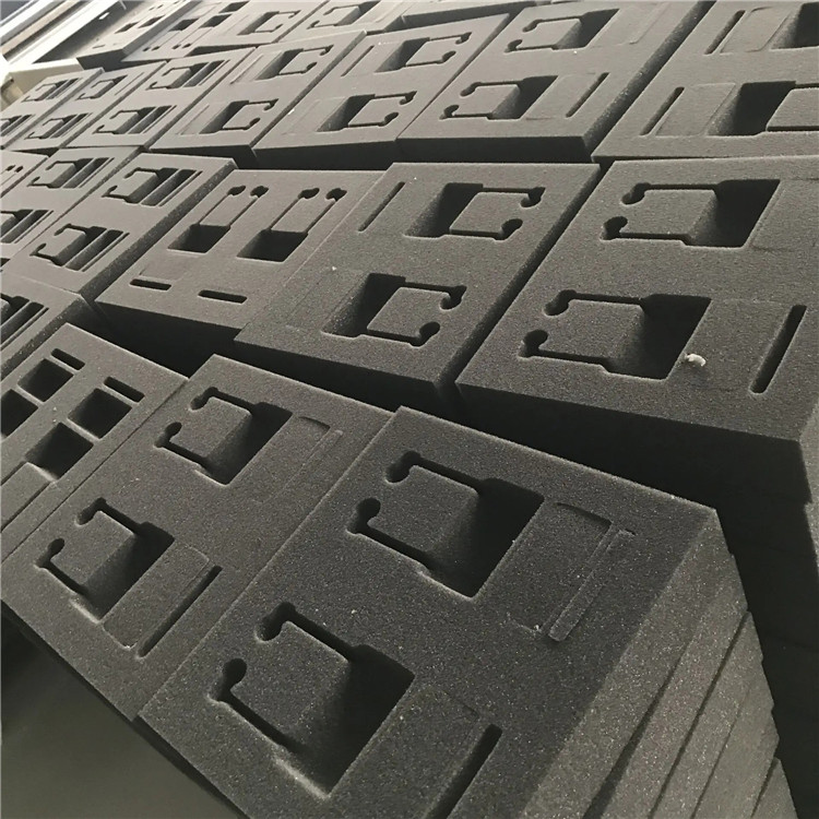 海绵质量的好坏主要看如下的几个方面